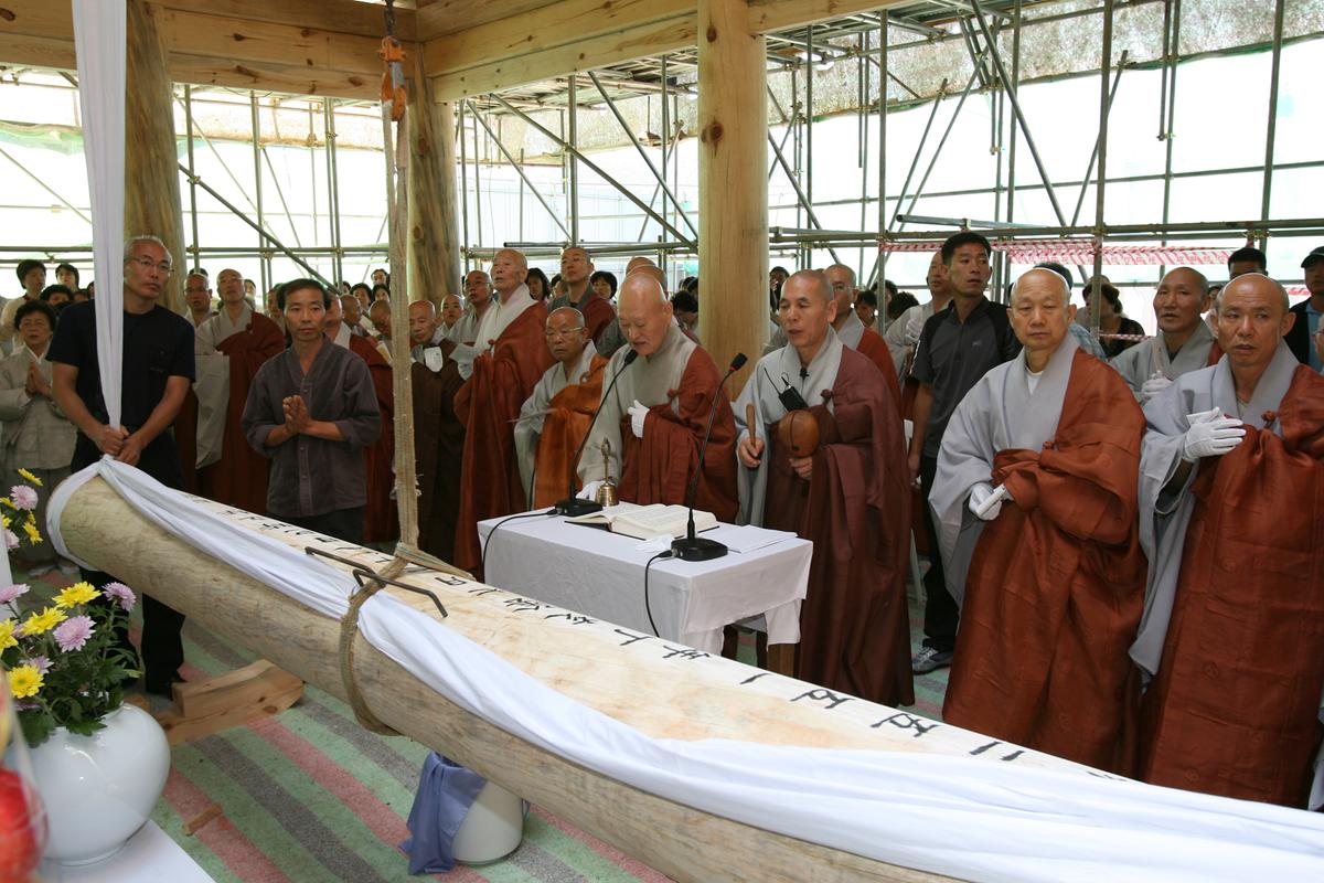 가야산 해인사 대비로전 사량법회