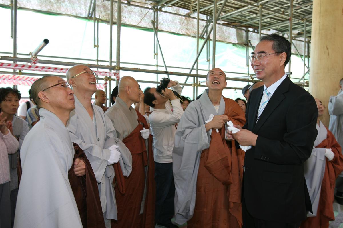 가야산 해인사 대비로전 사량법회