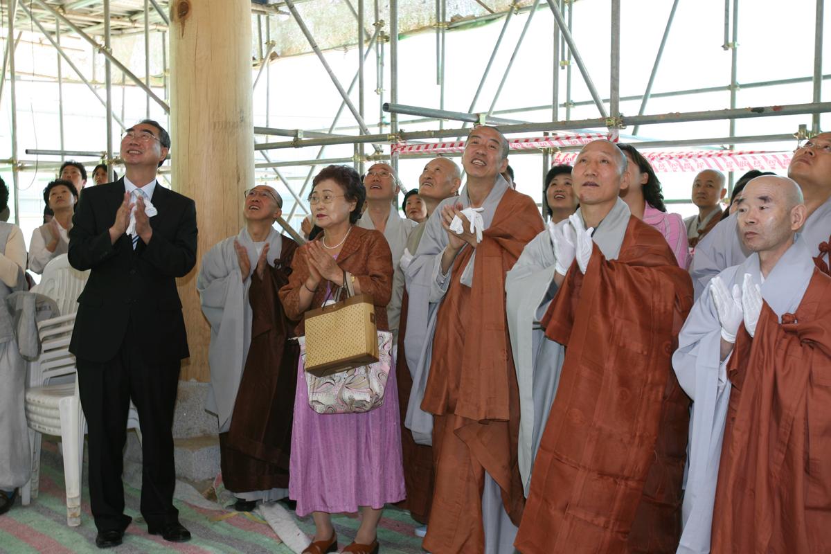 가야산 해인사 대비로전 사량법회