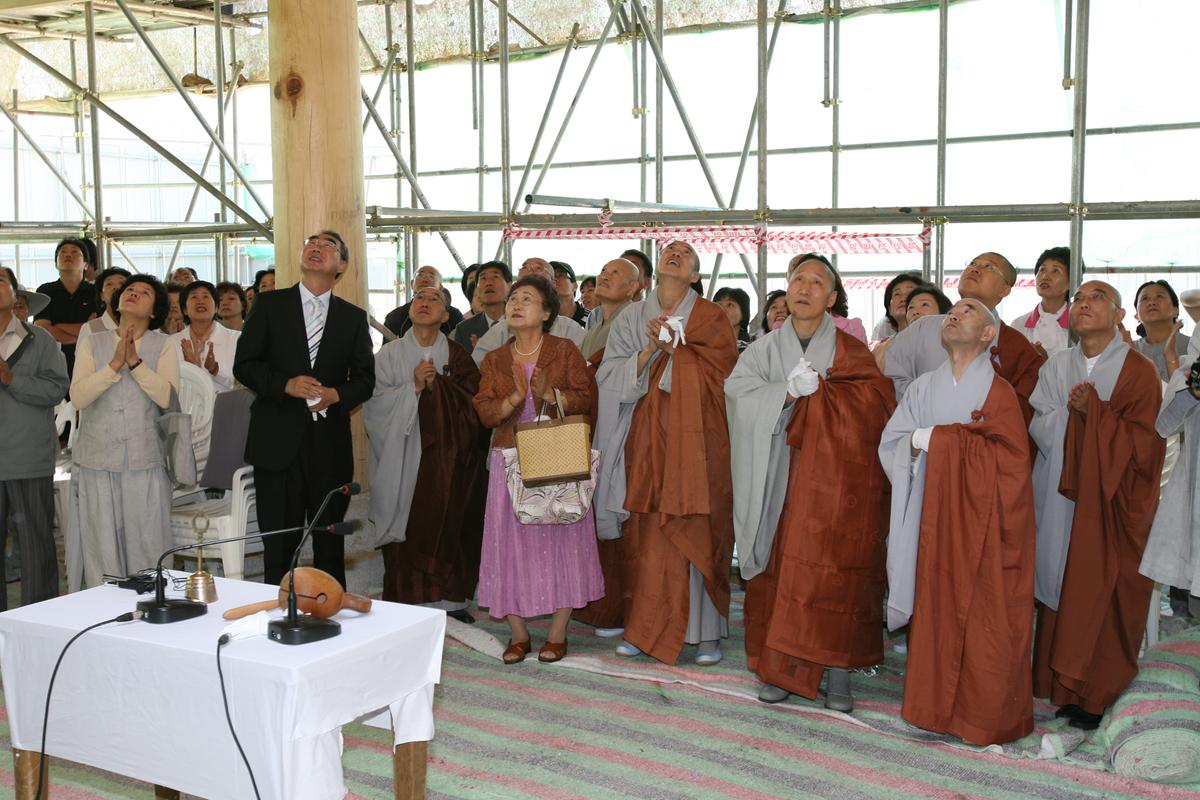 가야산 해인사 대비로전 사량법회