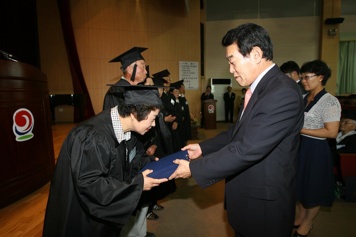 2007년한문대학 수료식2