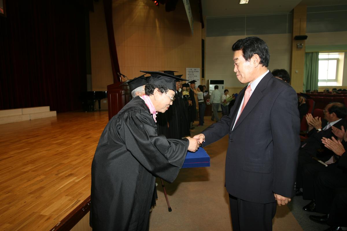 2007년한문대학 수료식2