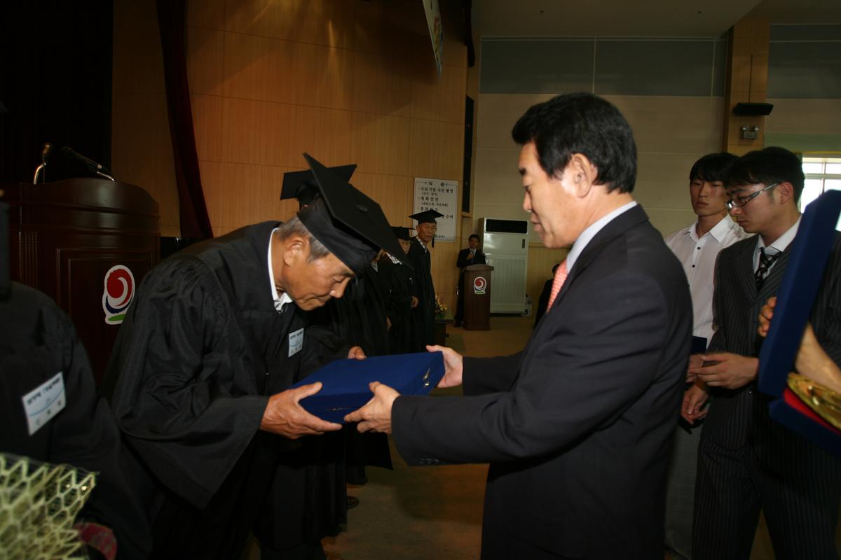 2007년한문대학 수료식2