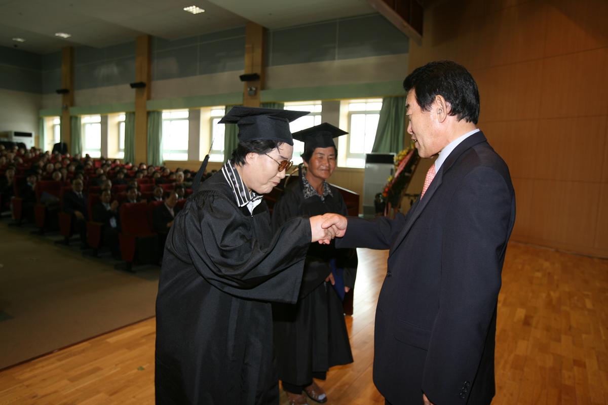2007년한문대학 수료식3