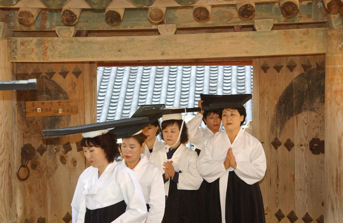 2006 팔만대장경판행렬2