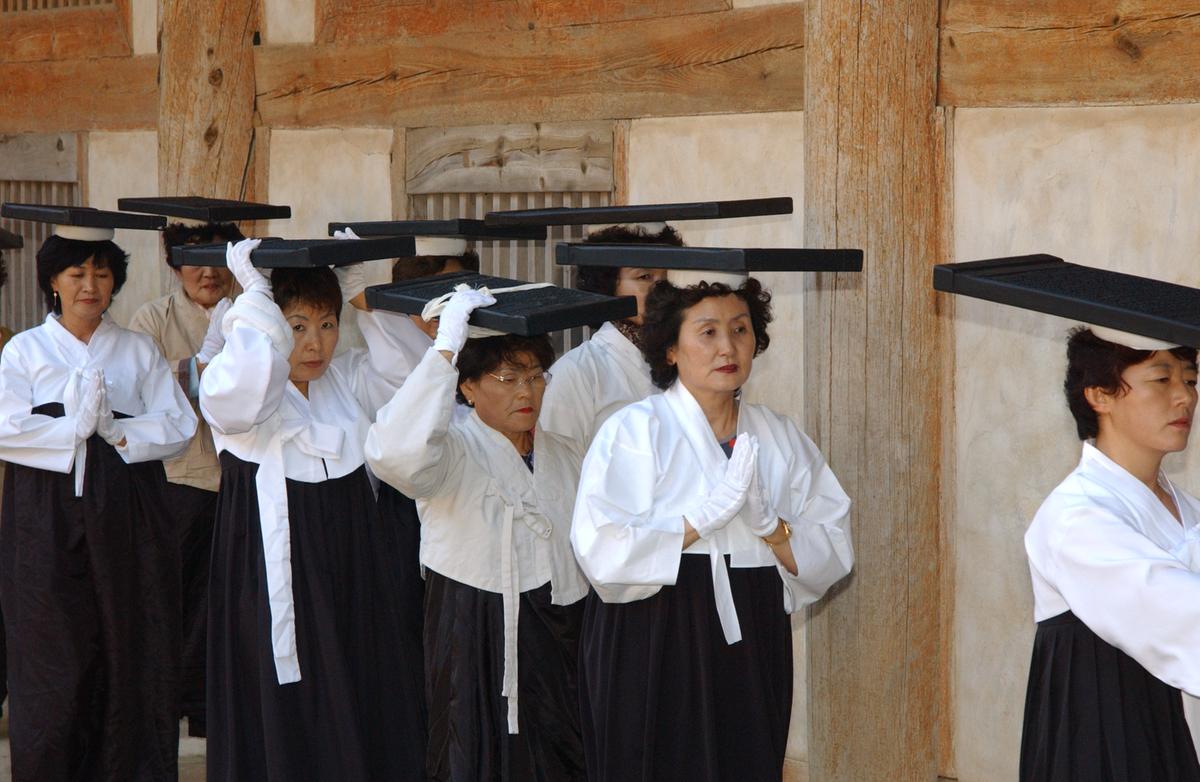2006 팔만대장경판행렬2