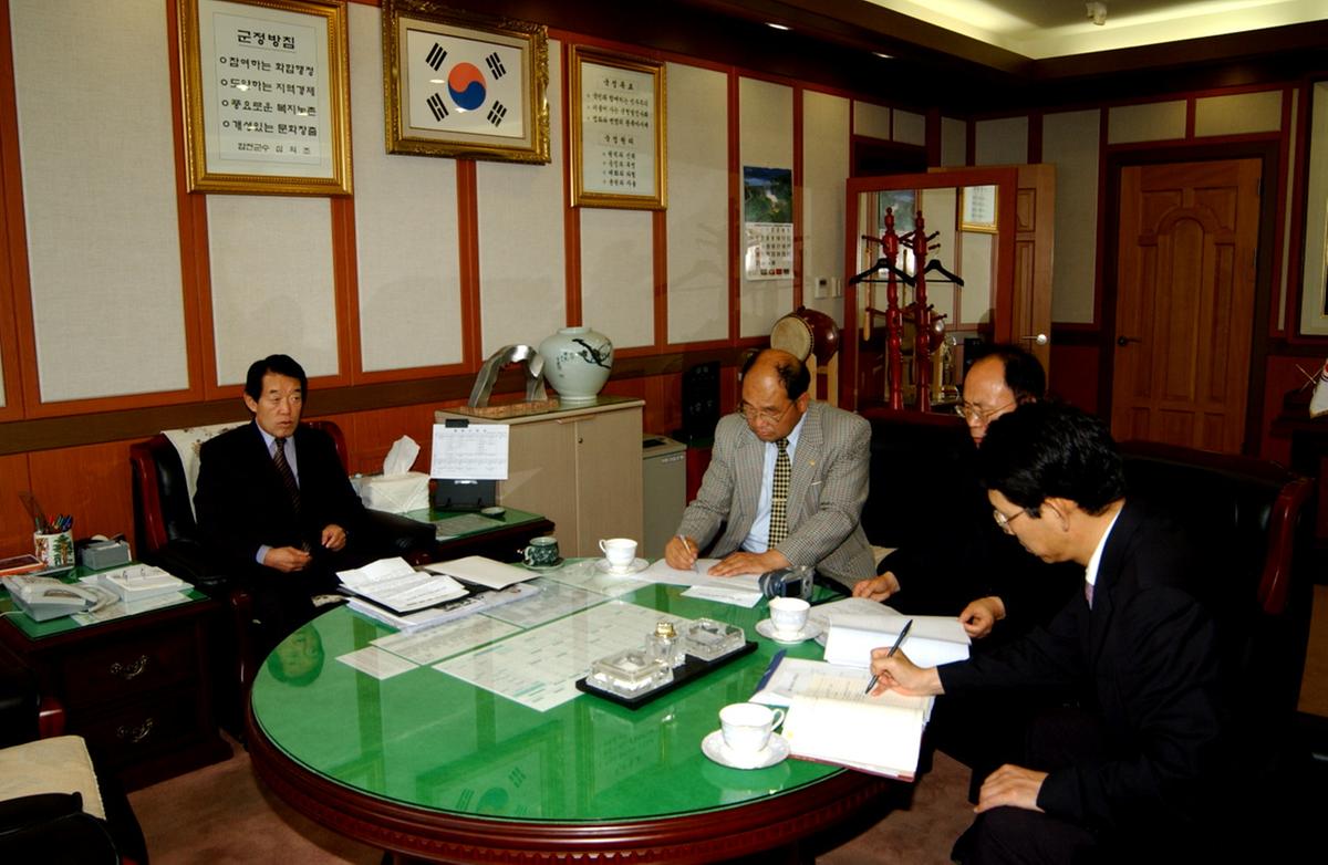 군수인터뷰3