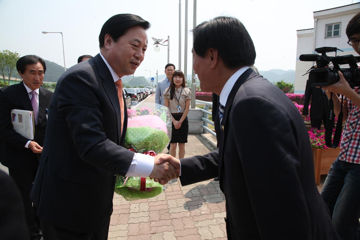 김두관도지사 방문