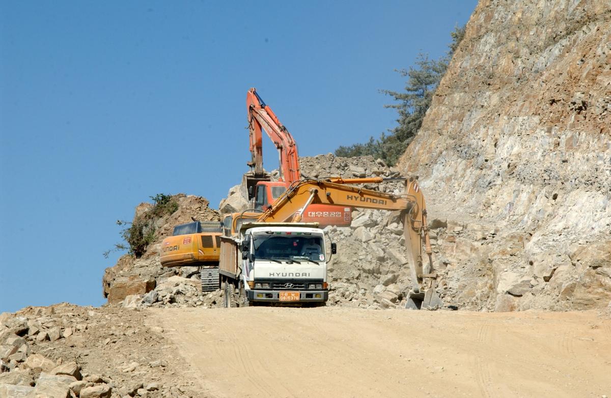 도로4차선공사1