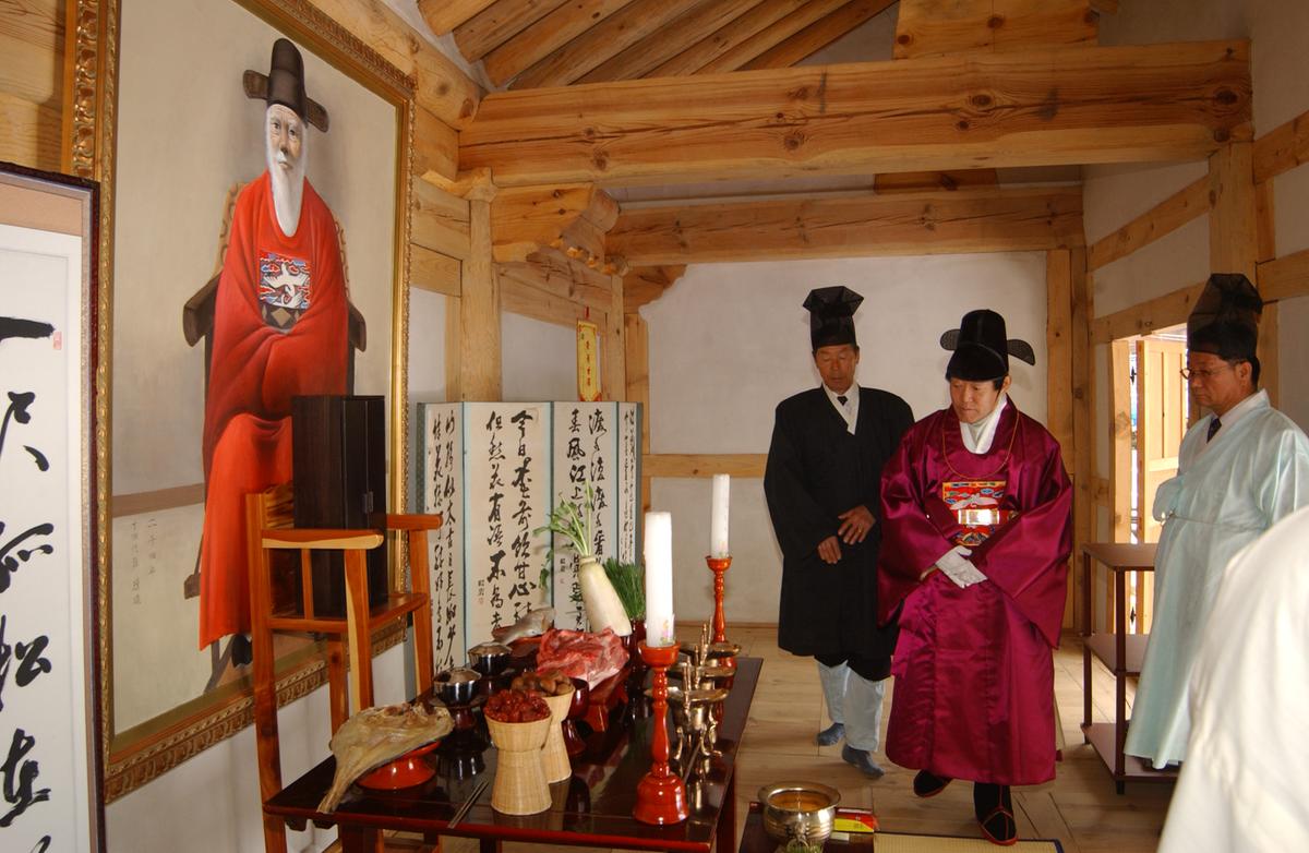 래암정인홍선생 제래행사