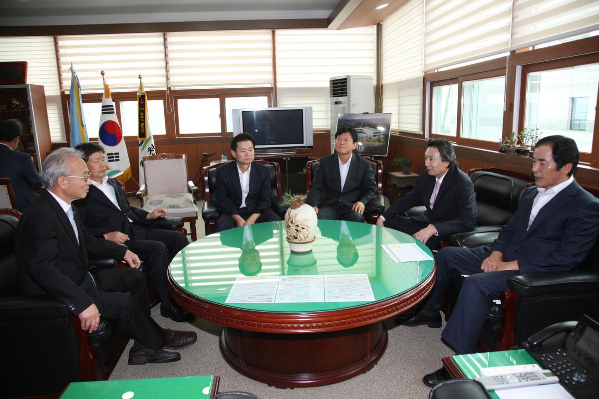 제16회 노인의날 경로잔치 후원금 기탁