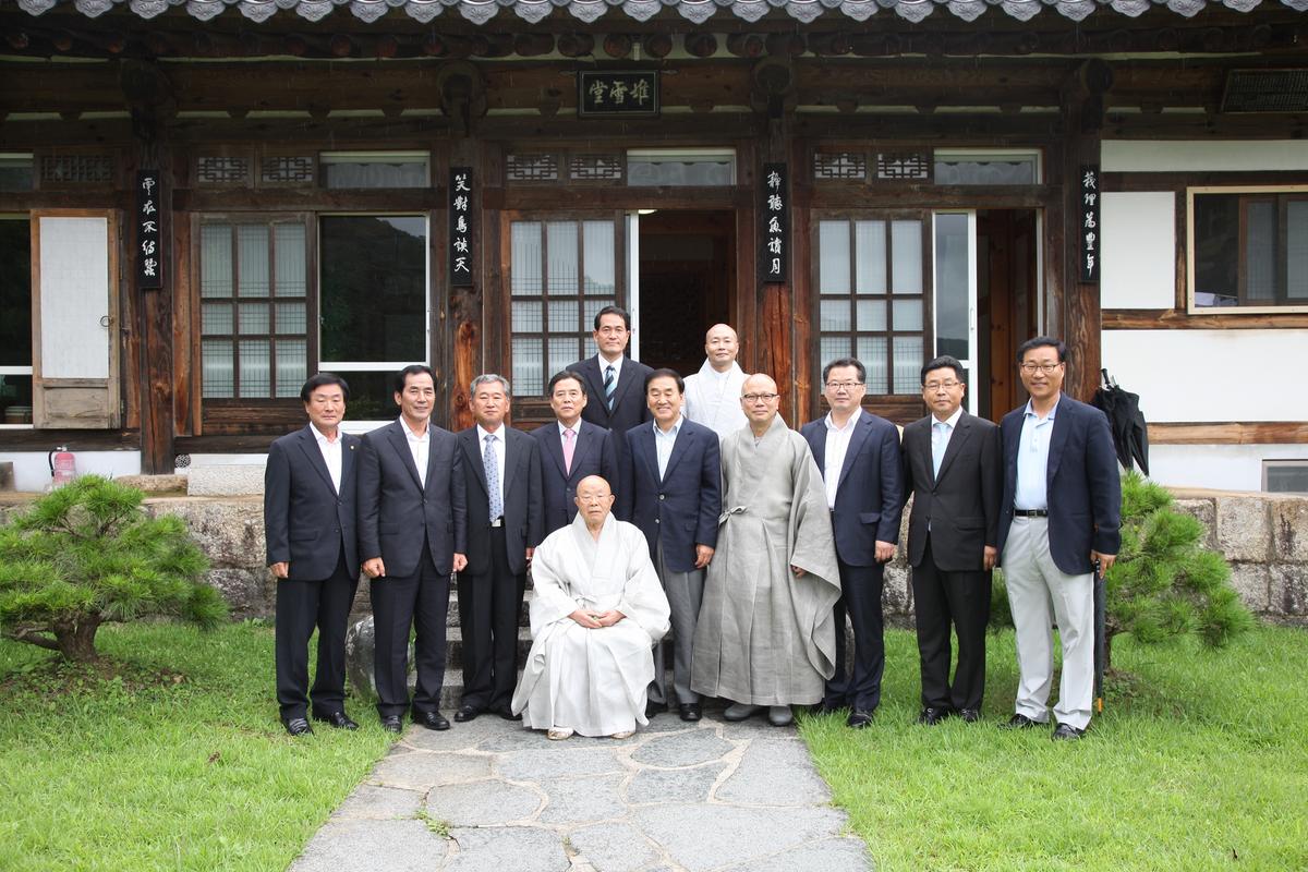 해인사 이재오 의원 방문