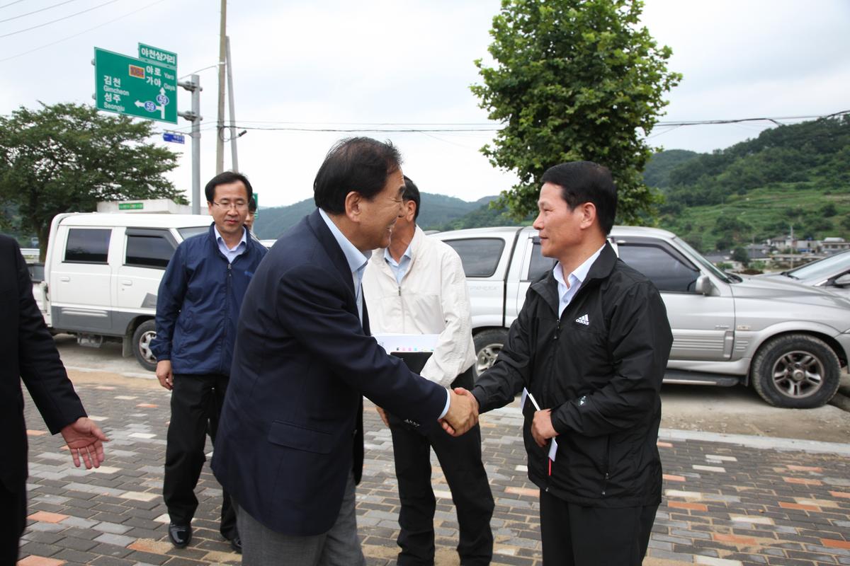 해인사 이재오 의원 방문