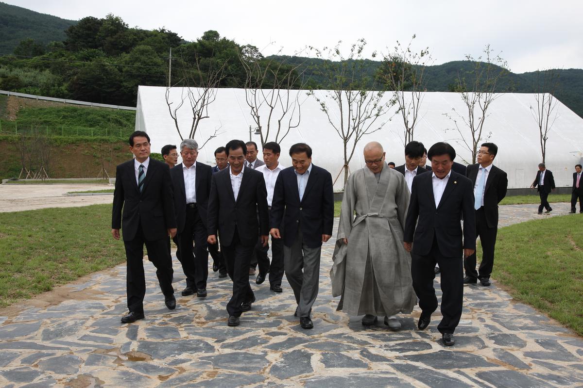 해인사 이재오 의원 방문