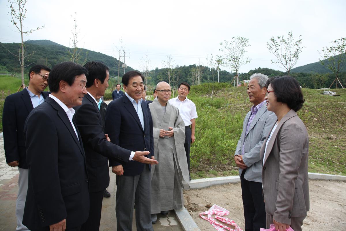 해인사 이재오 의원 방문
