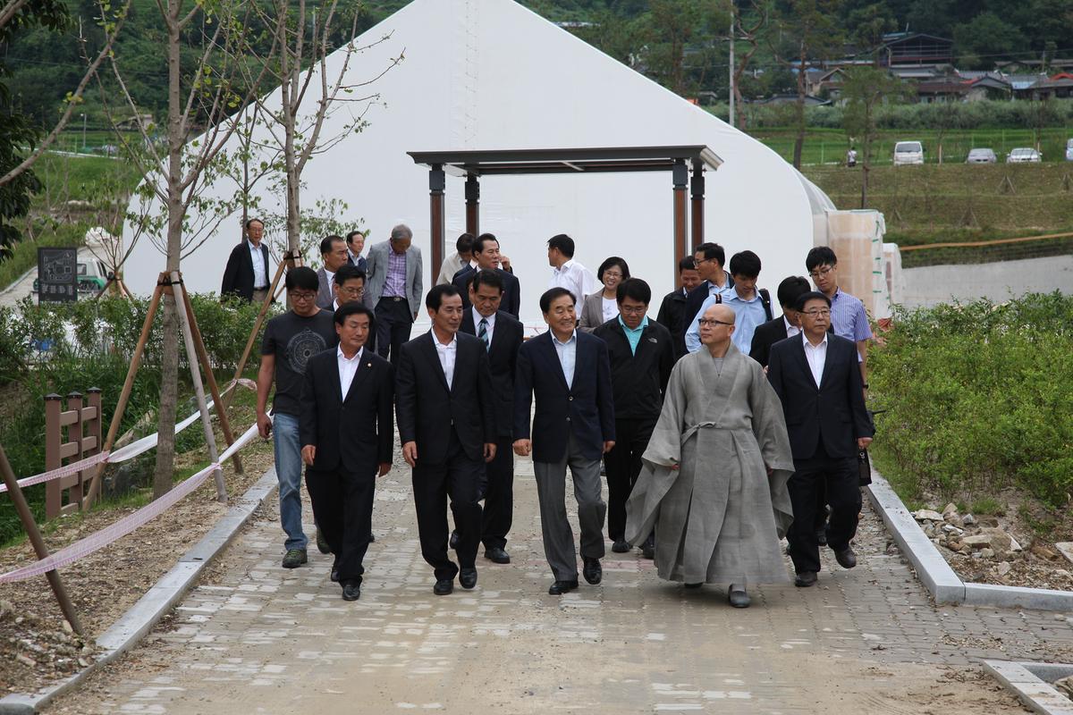 해인사 이재오 의원 방문