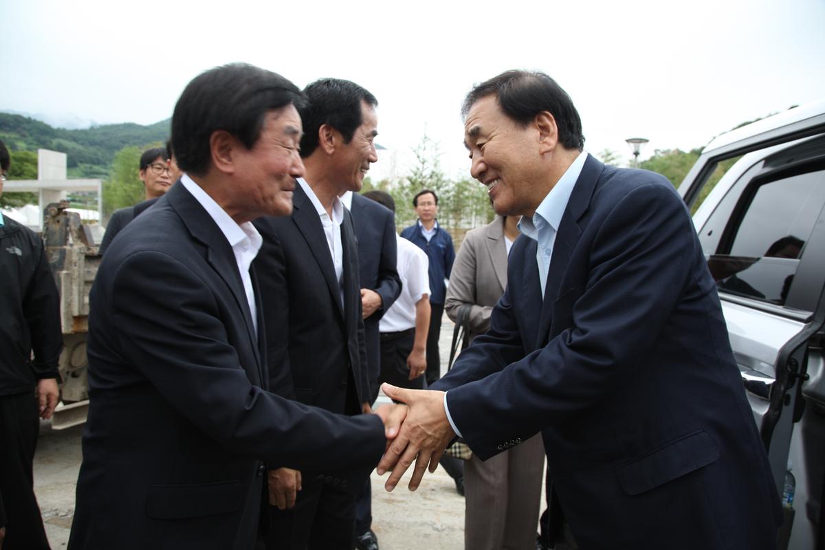 해인사 이재오 의원 방문