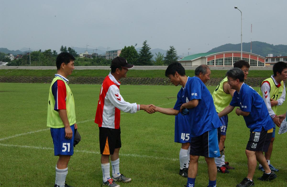 쌍용무소자동차·합천군 친선축구대회