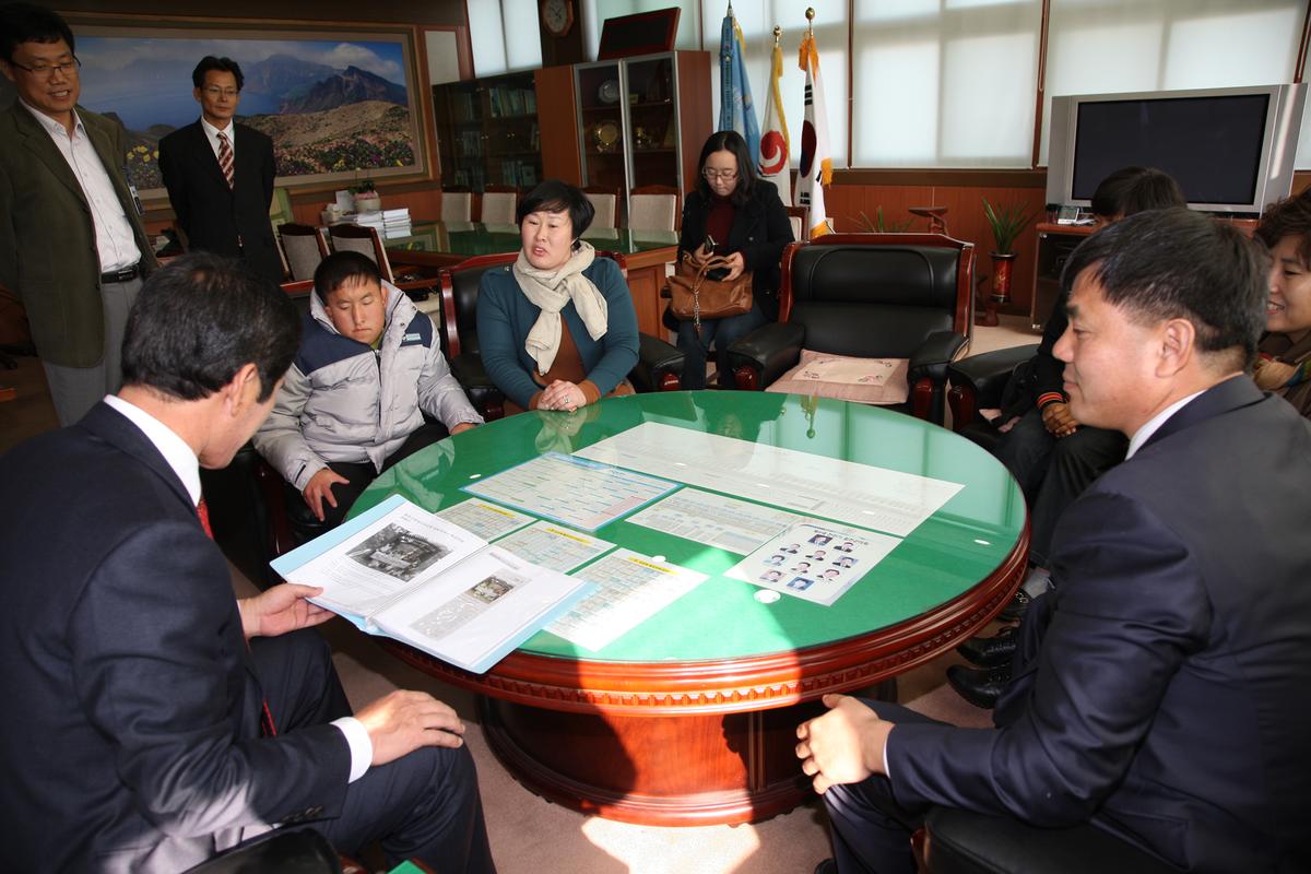 폐휴대폰 매각 수익금 기부