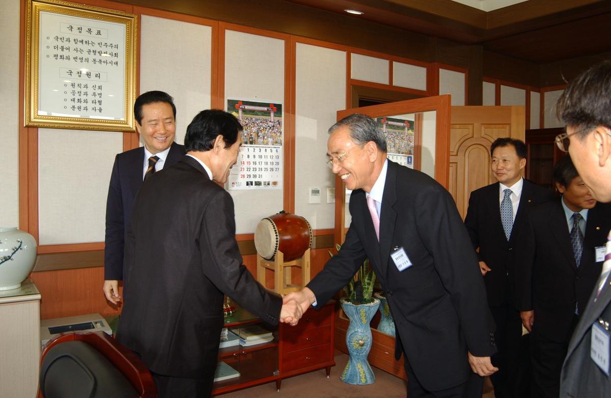 제6회 도지사기 경남생활체육축구대회 환영오찬 및 국회의원 방문