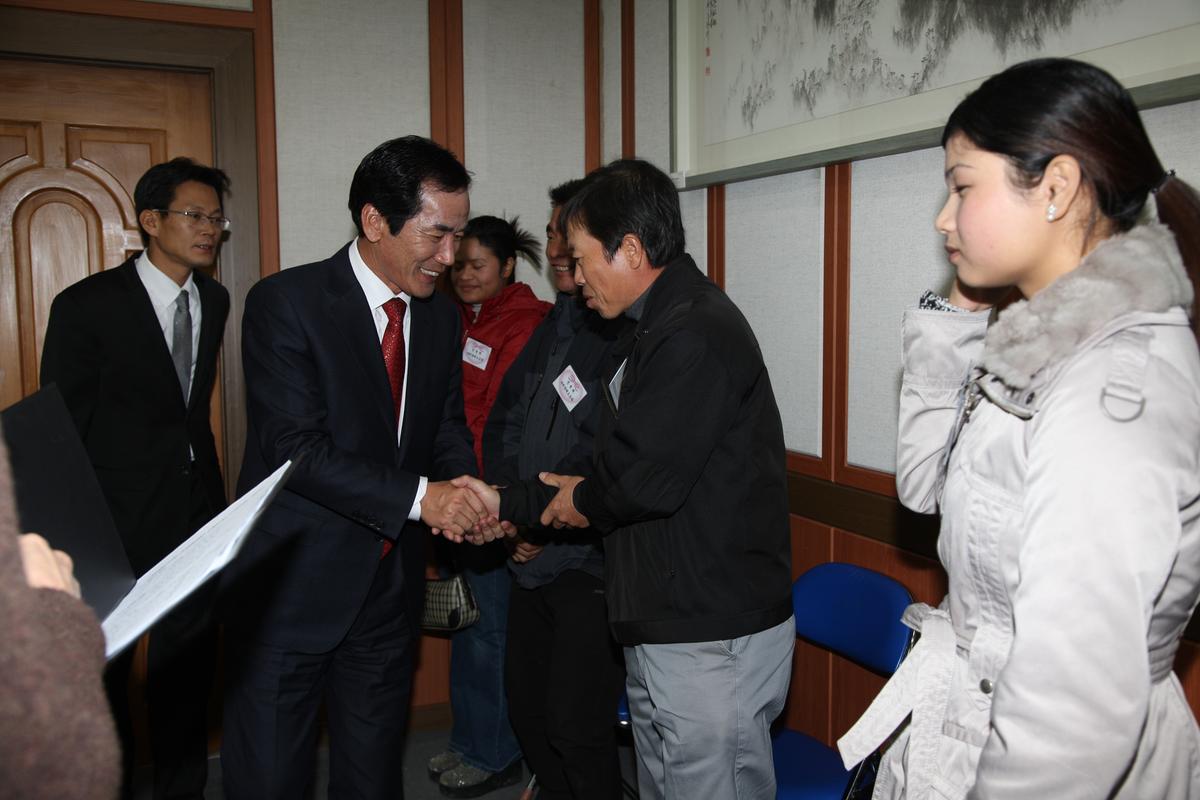 합천군 다문화가족 친정나들이