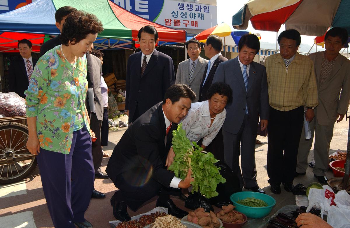 국회의원, 합천군 방문 및 시장 방문