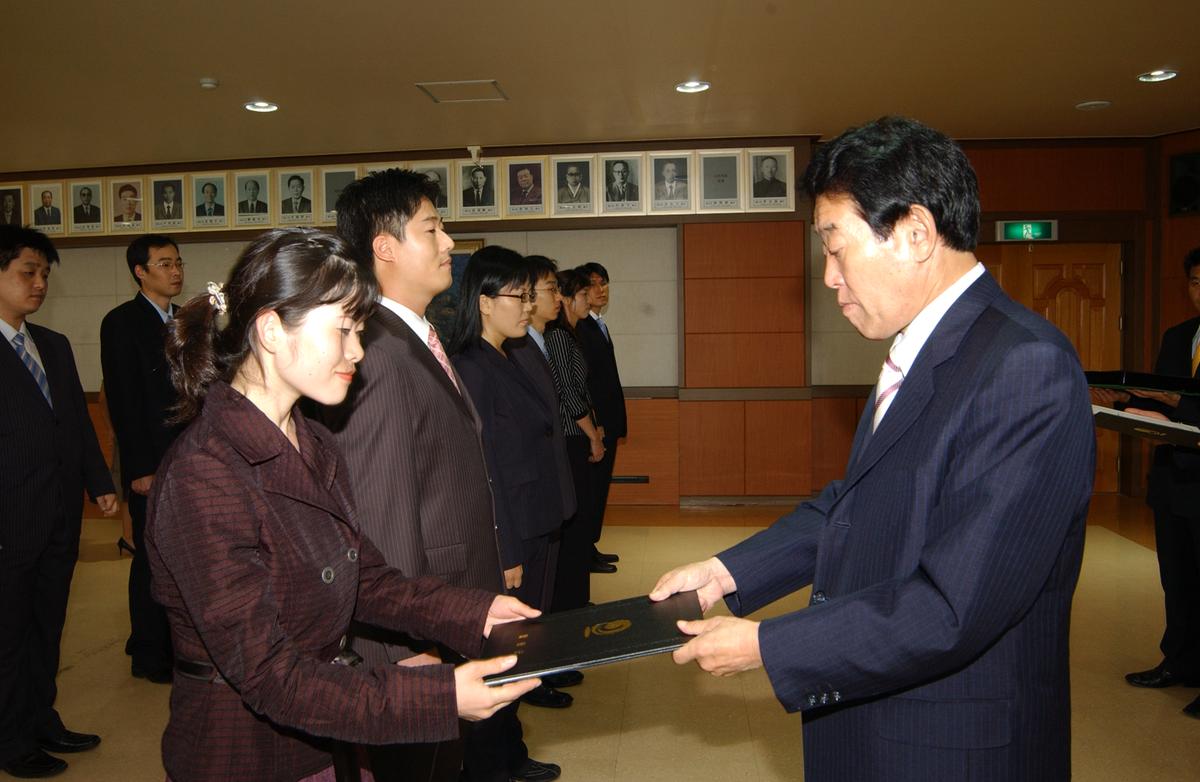 신규 전출공무원 임명장 전달식
