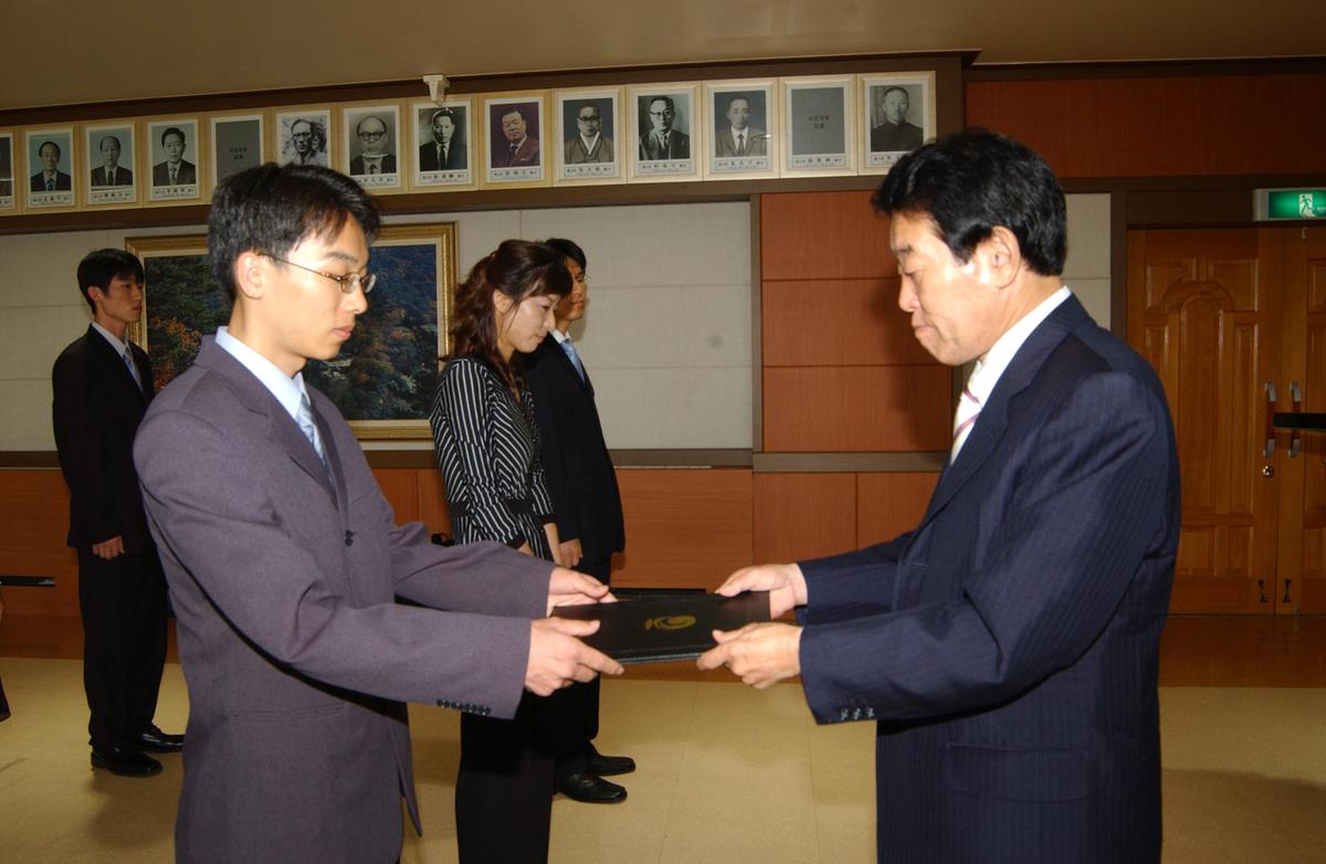 신규 전출공무원 임명장 전달식
