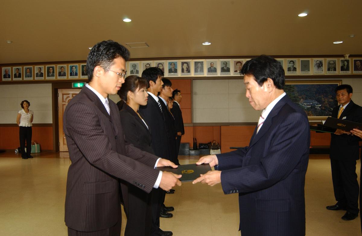 신규 전출공무원 임명장 전달식