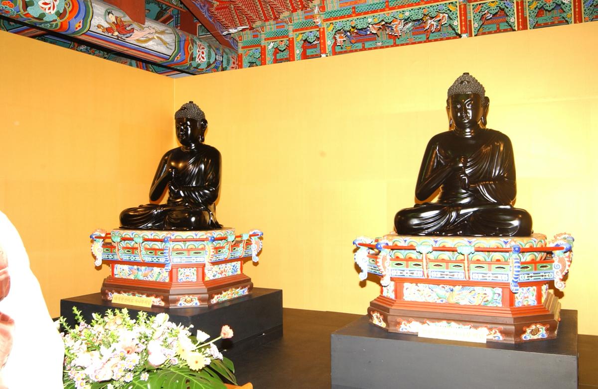 해인사비로좌나불친견식