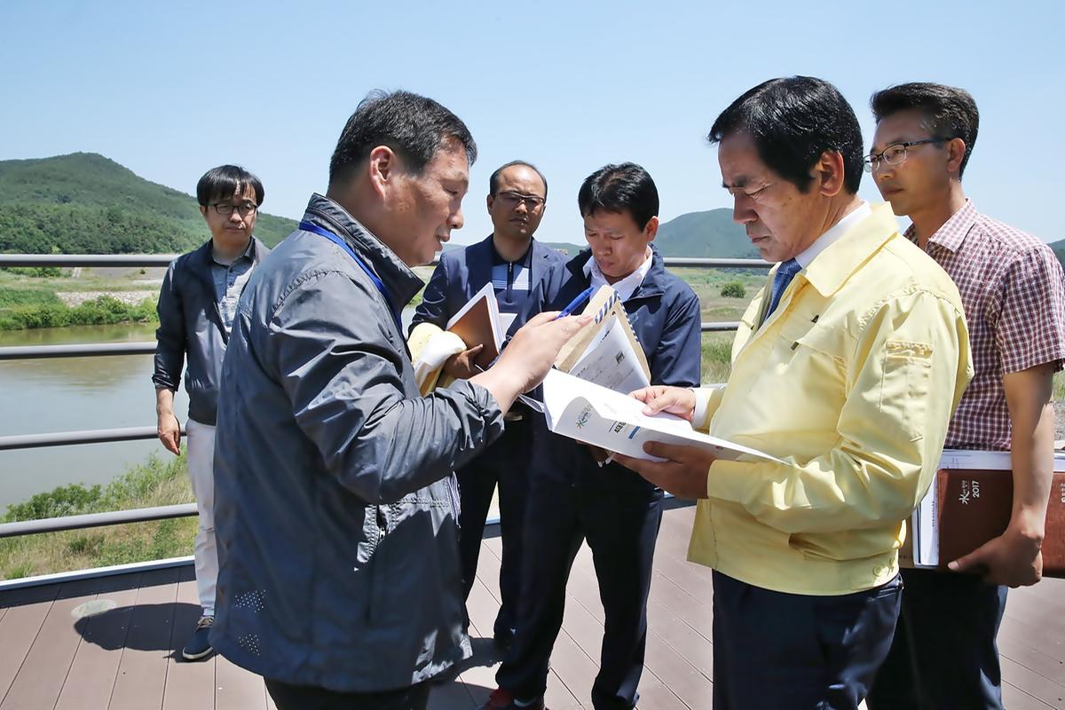 4대강보수문개방양수장점검 (