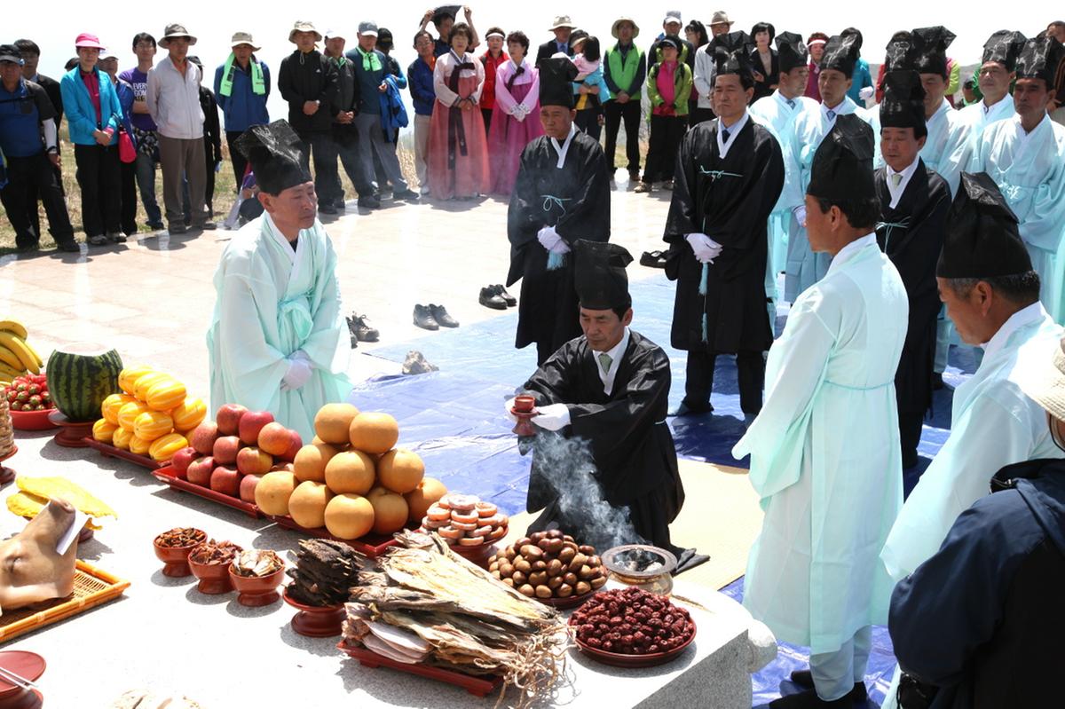 황매산 철죽제례