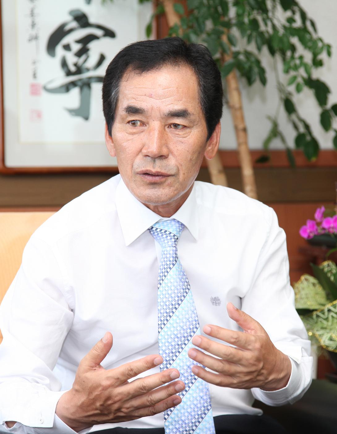 하창환 군수