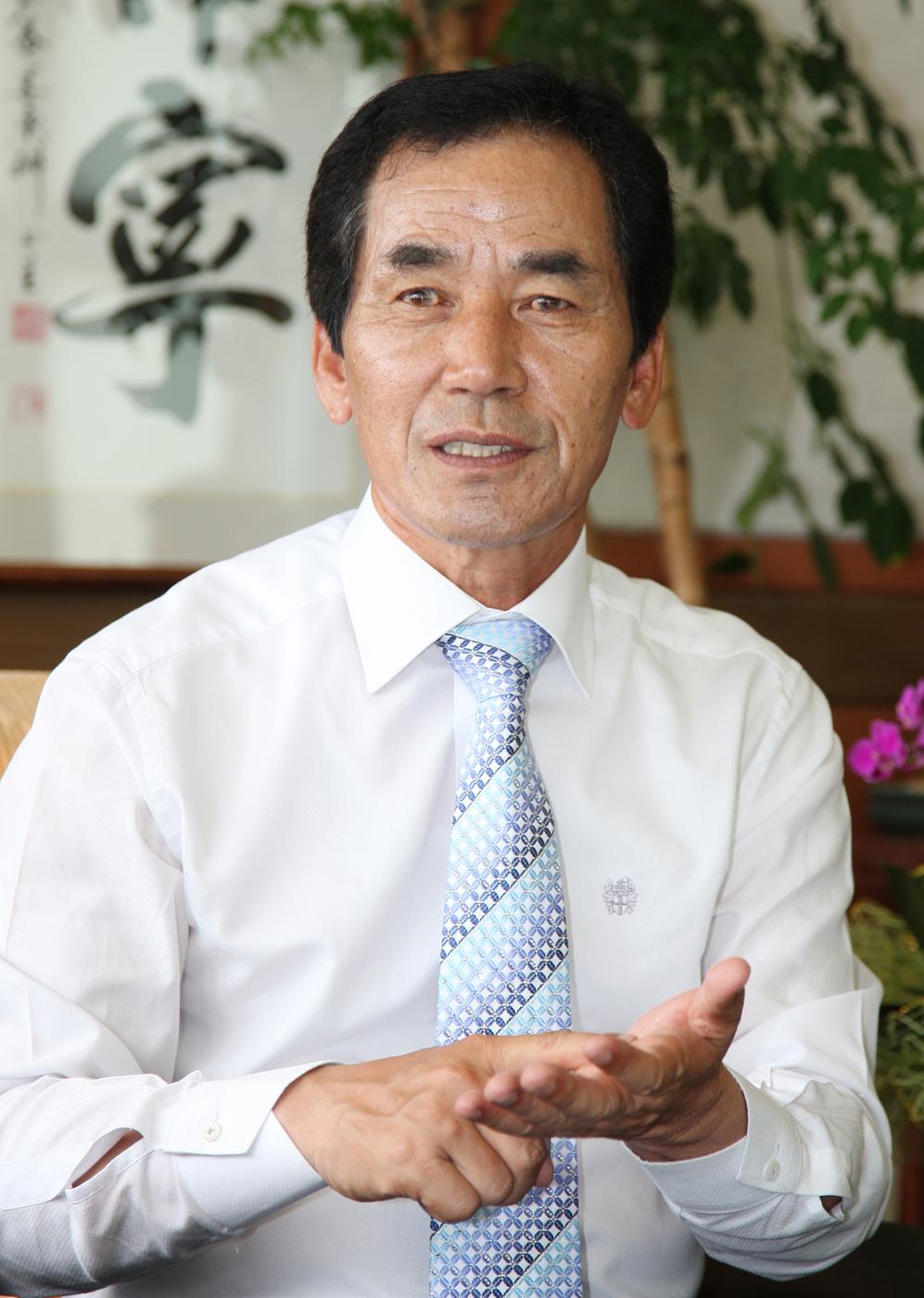 하창환 군수