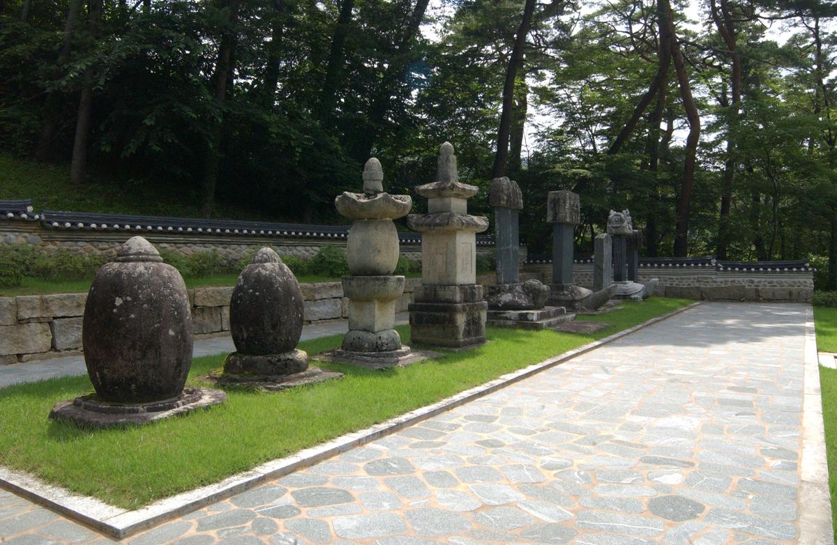 사명대사비