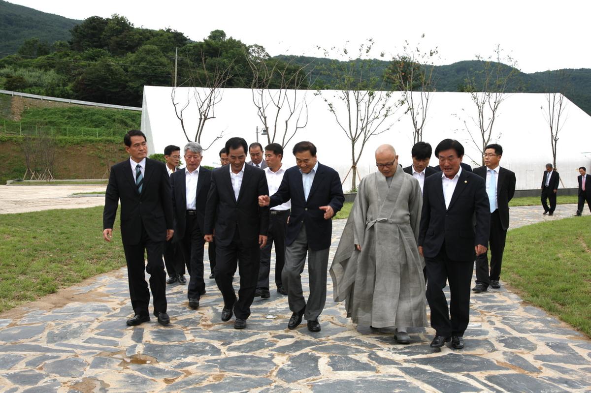 특임장관 방문