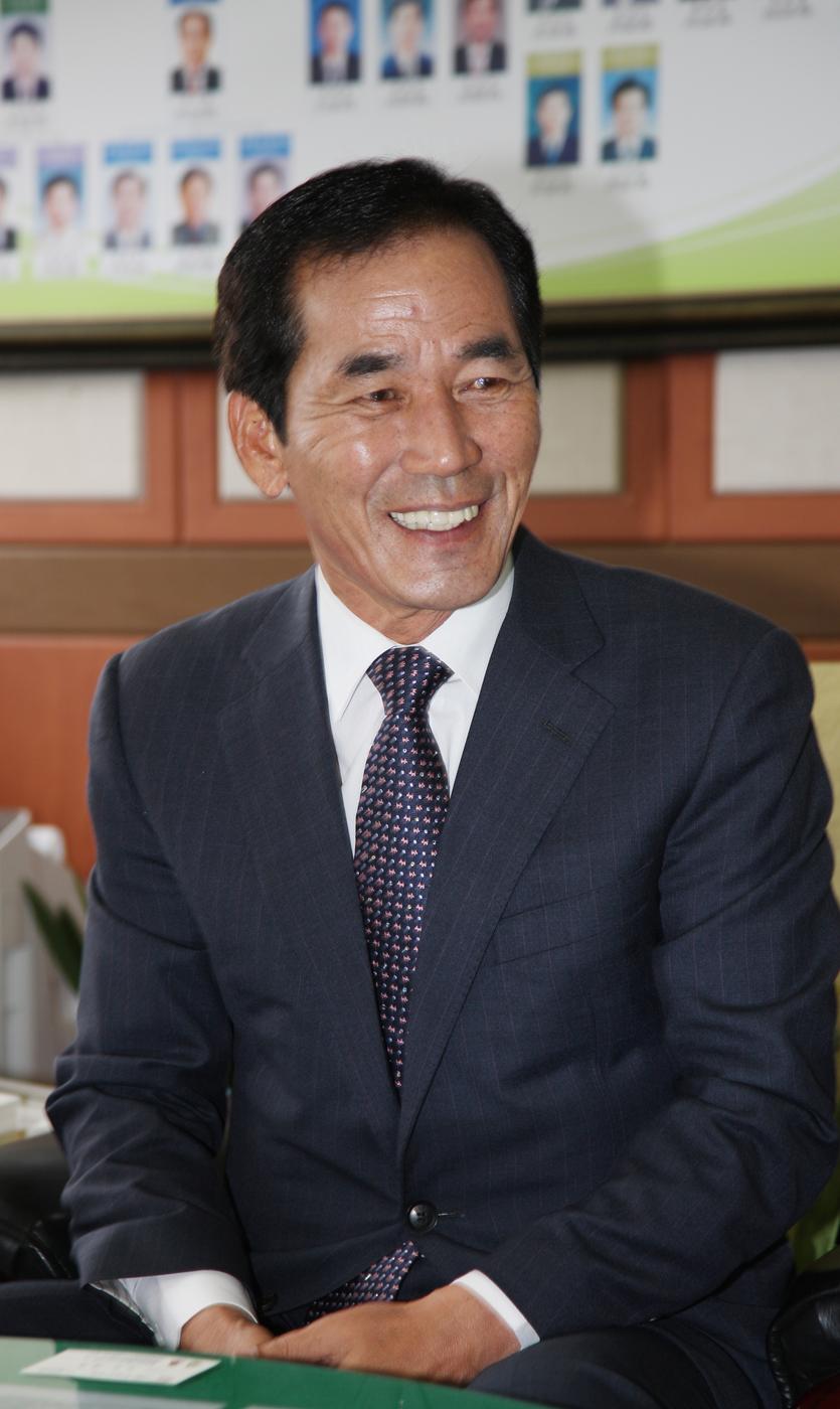 하창환 군수
