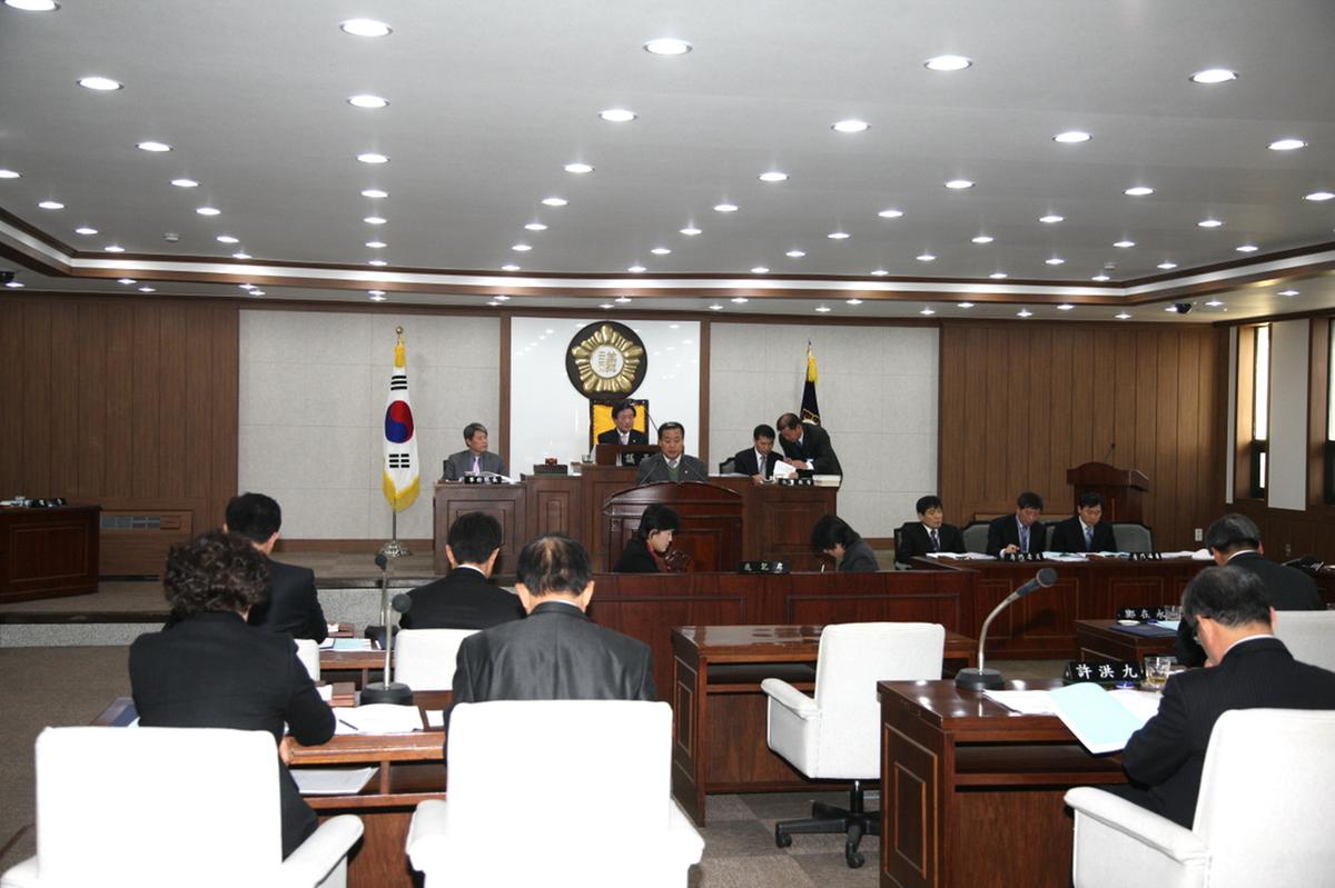 제175회 합천군 의회정례회 제2차 본회의