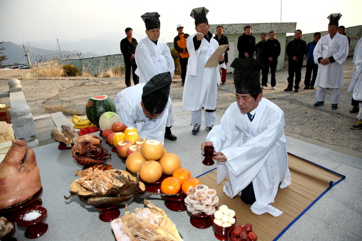 묘산오도산 산신제
