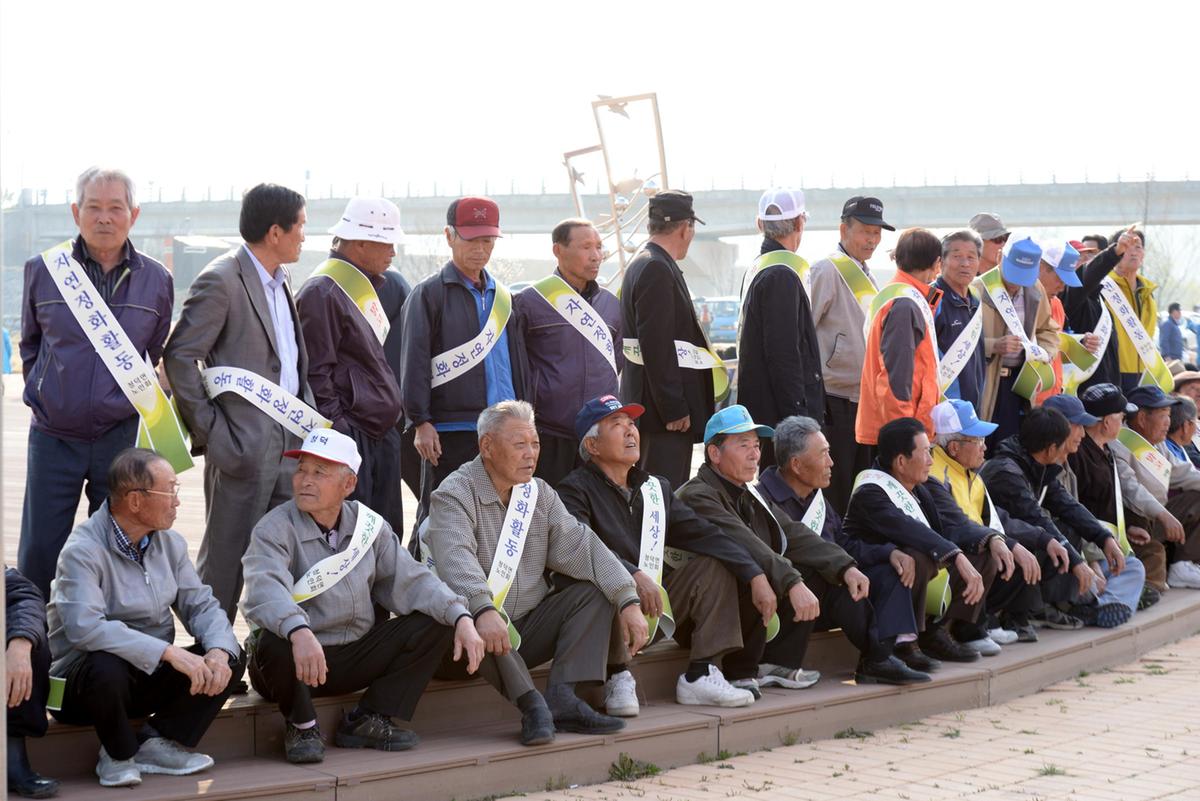 청덕면 노인자연정화활동