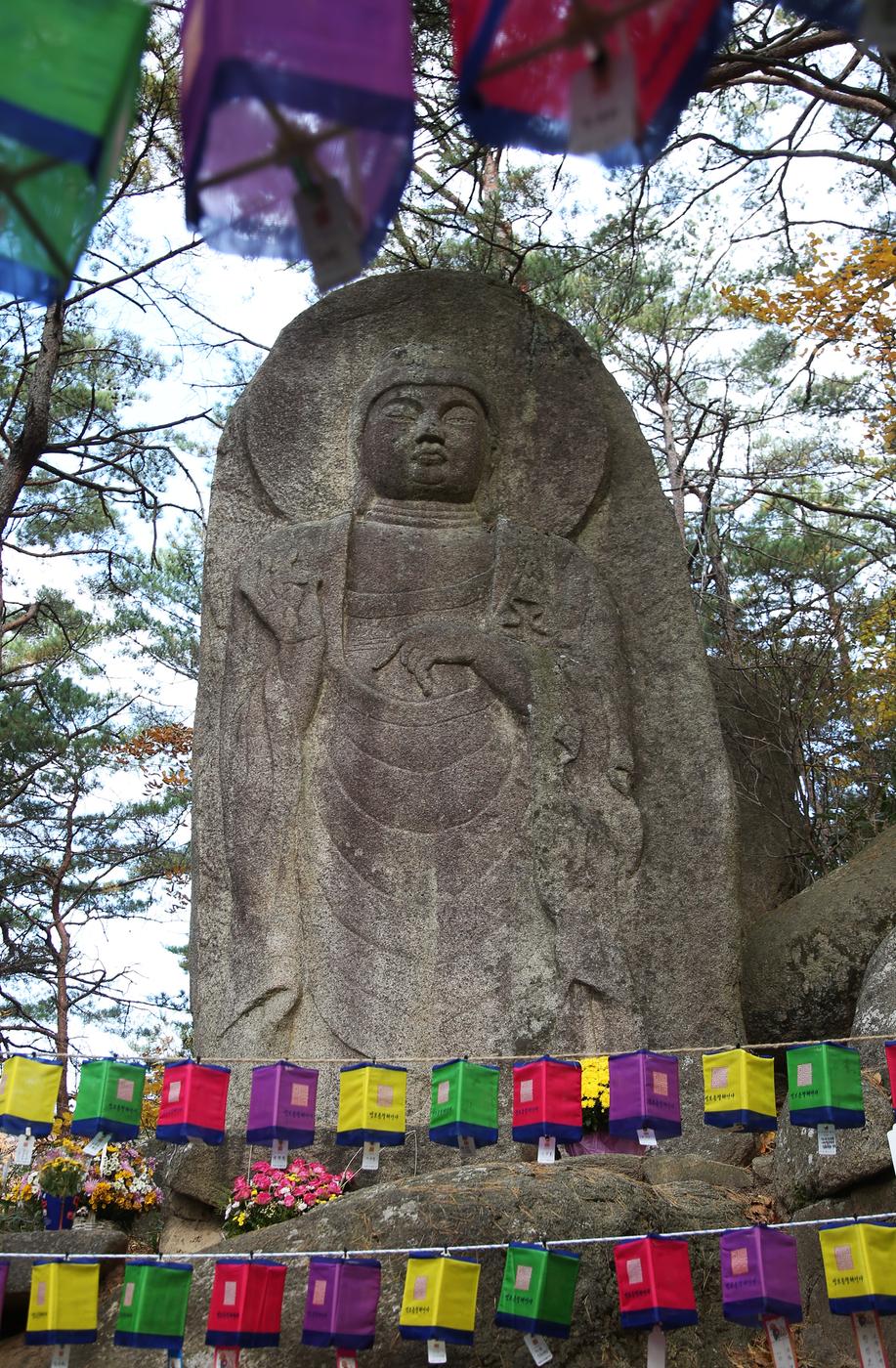 마애불