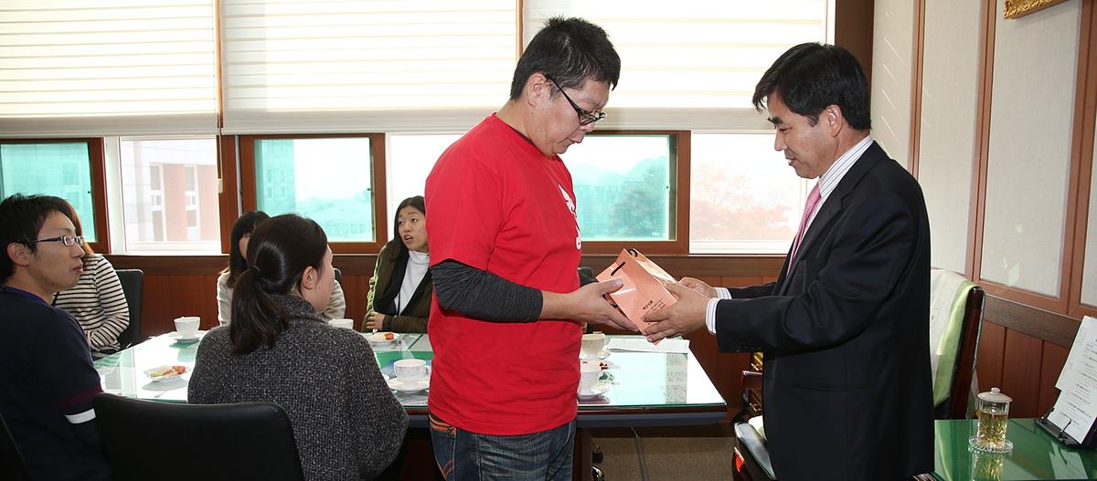 일본 미토요시 경제사절단 군청방문