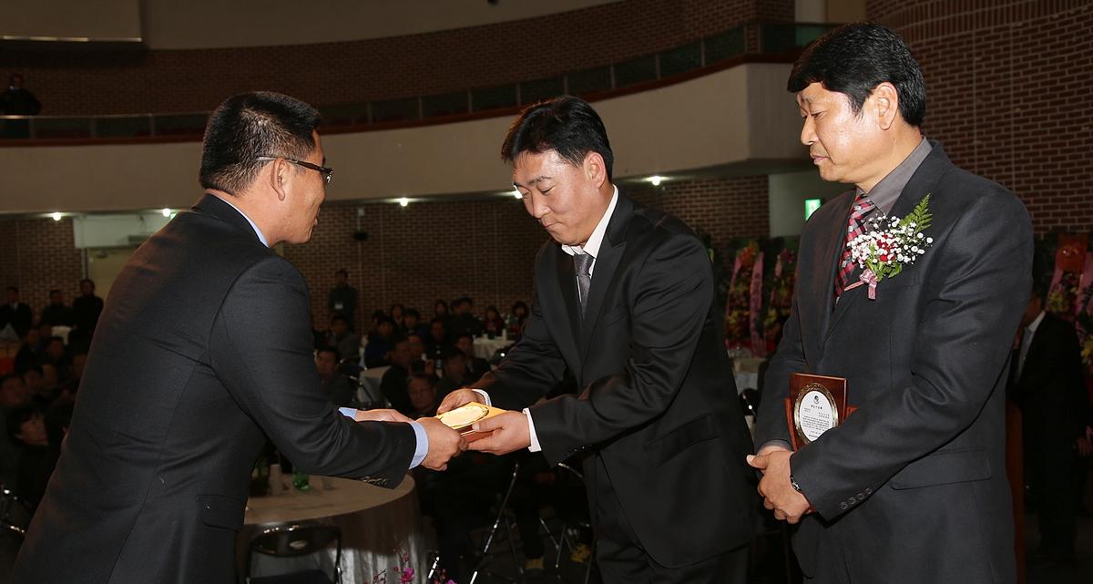 합천읍 청년회 회장단 이.취임식