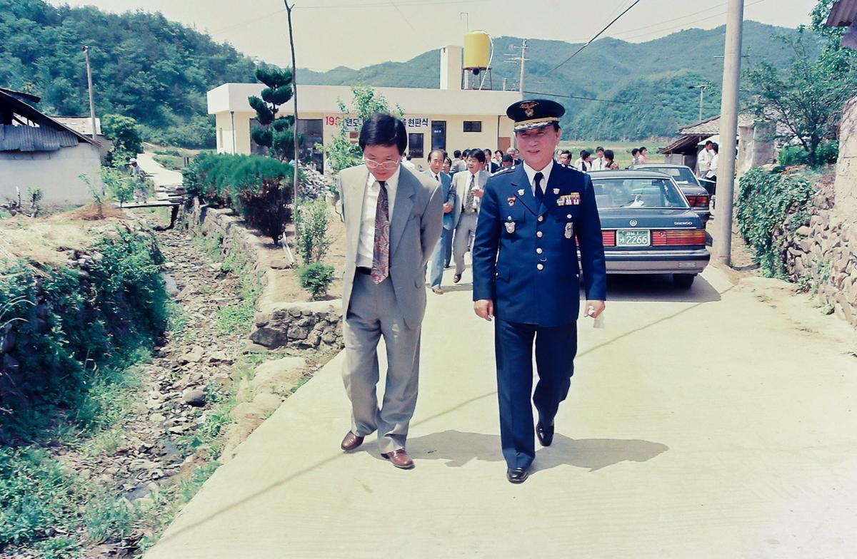 1991년도 범죄없는마을 현판식