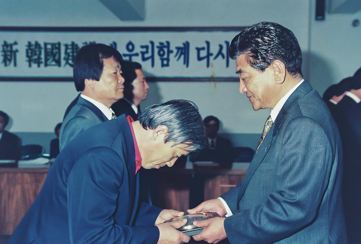 군정보고
