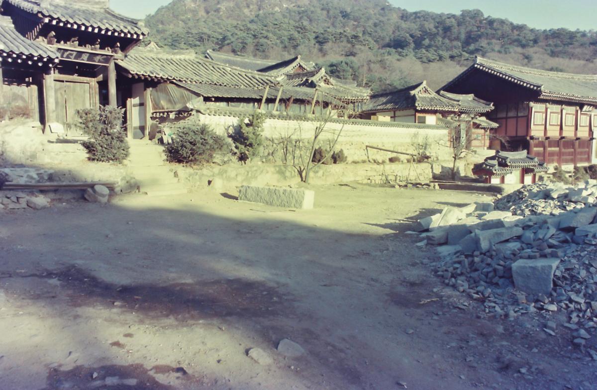 사찰