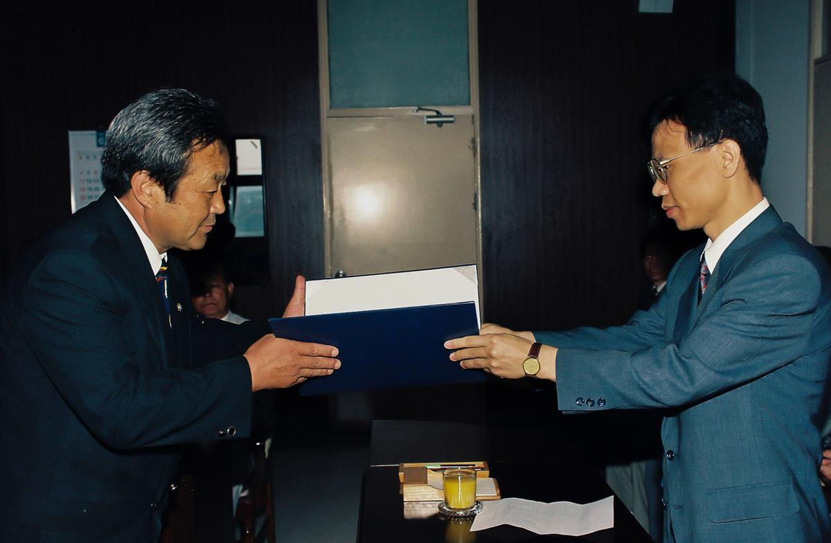 제1회 전국동시지방선거 당선증 수여식