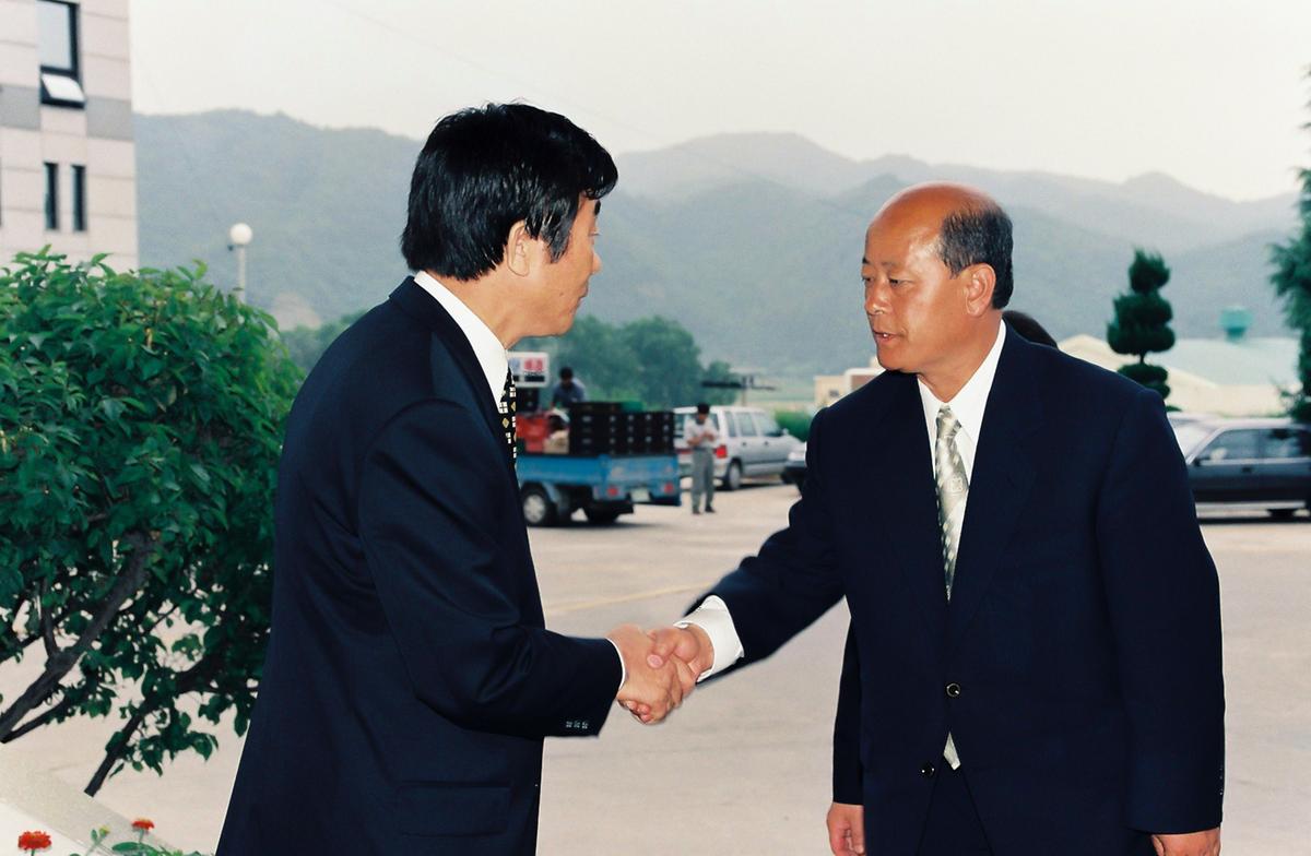 군수 방문