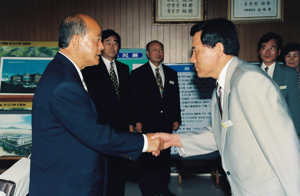 군수 방문