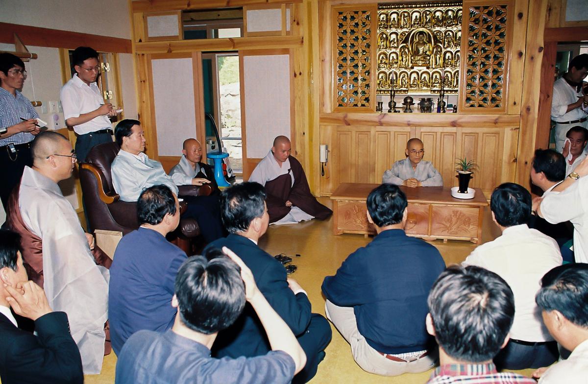 사찰 방문